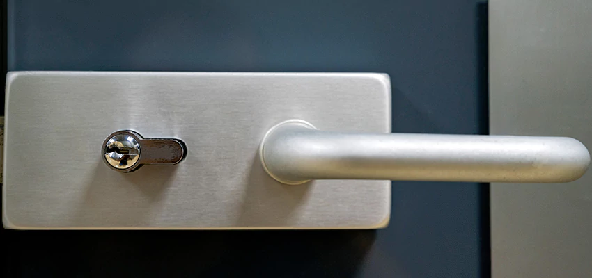 Change Patio Door Locks in Phelan, California